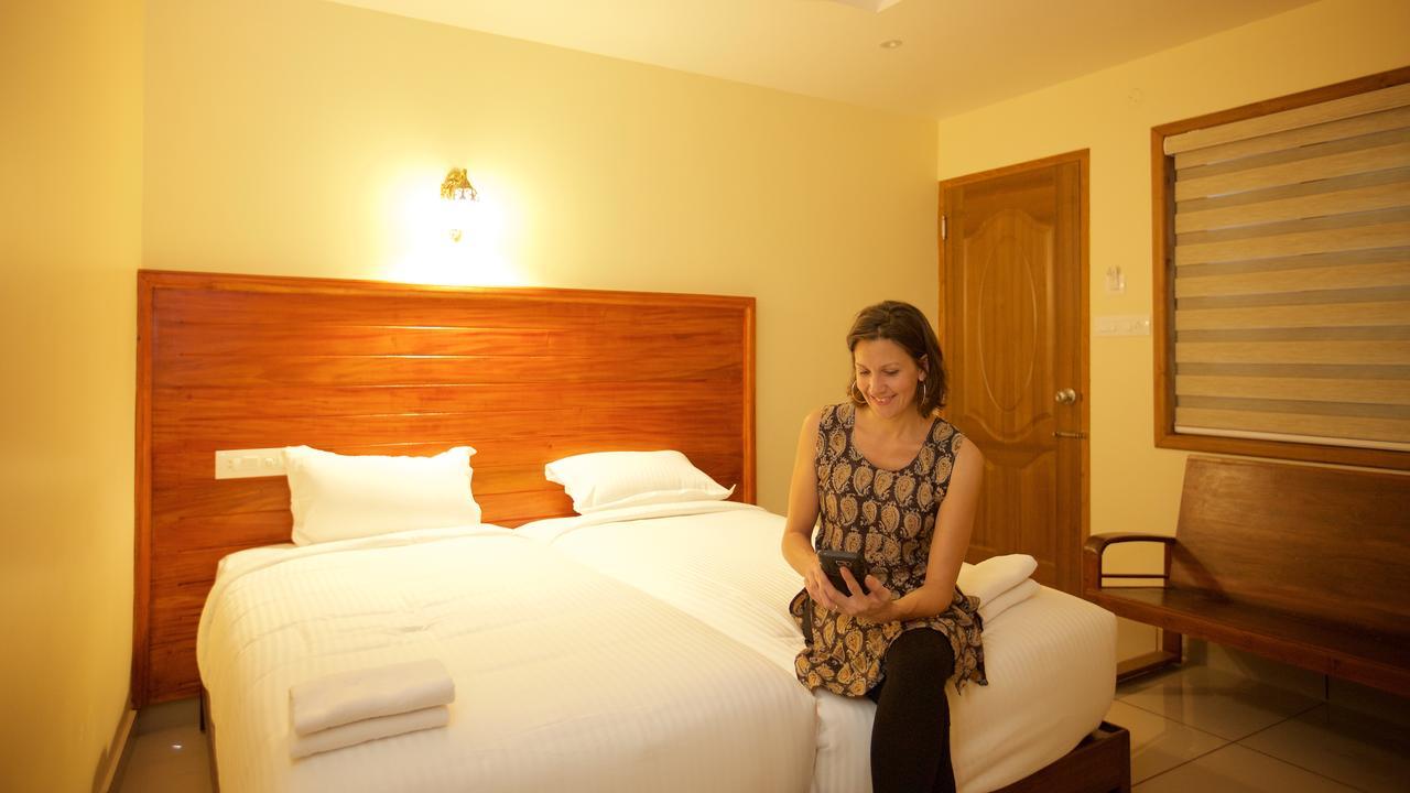 Roses Inn Fortkochi Exterior foto